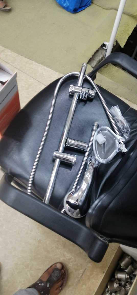 فنى ومقاول صحى 